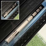 Ốp bậc chân Toyota Land Cruiser FJ
